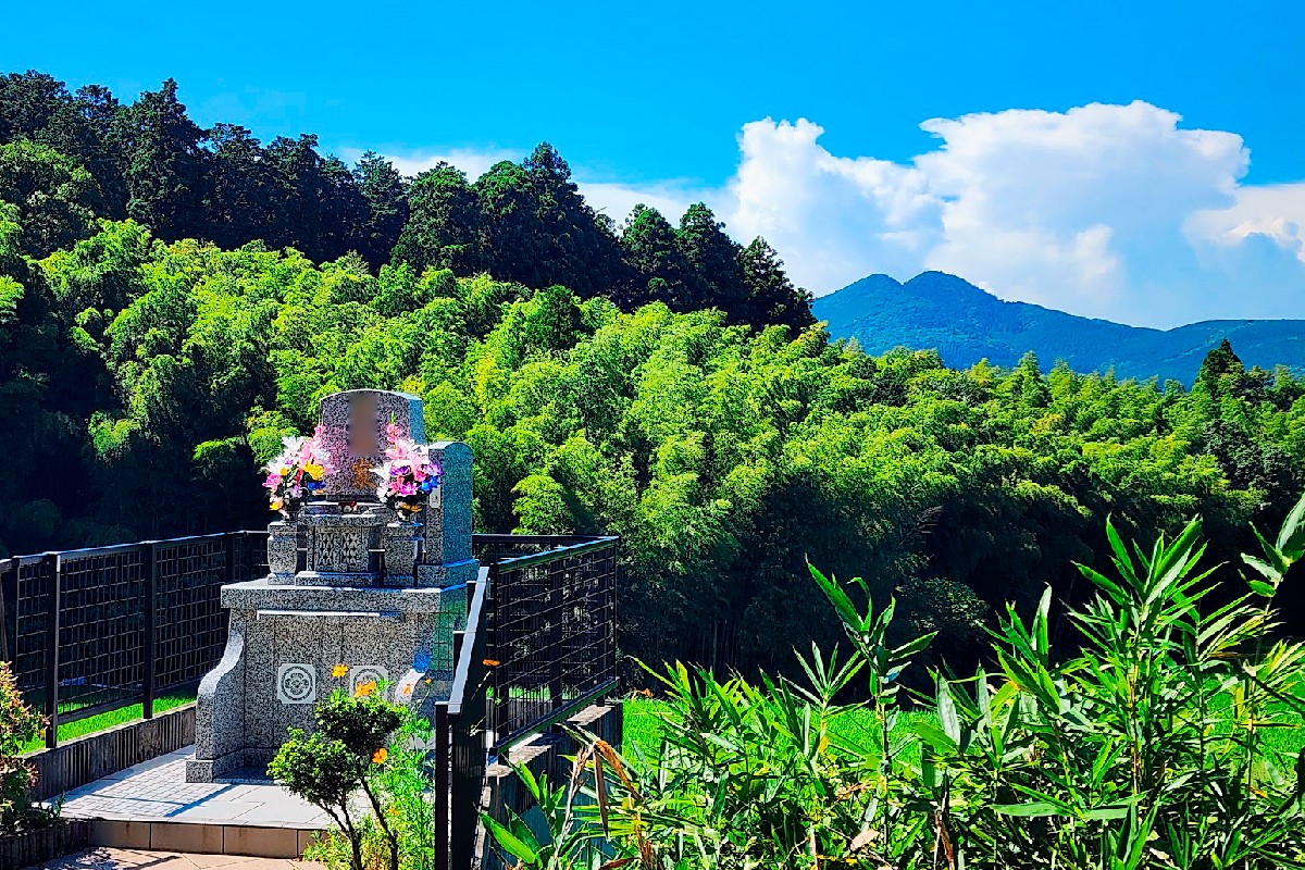 見晴らしのいいお墓